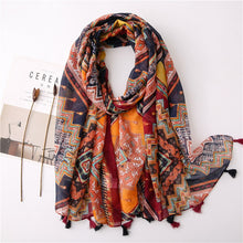 Load image into Gallery viewer, Daisy Floral Tassel Scarf