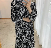 Load image into Gallery viewer, Lace-up Printed Midi Dress