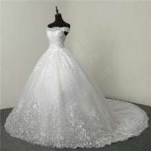 Load image into Gallery viewer, Luxury Lace Applique Wedding Dress